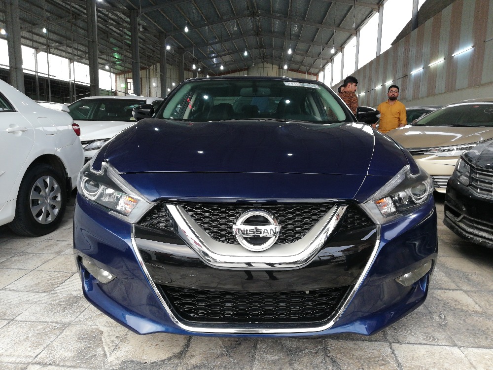 Nissan Maxima